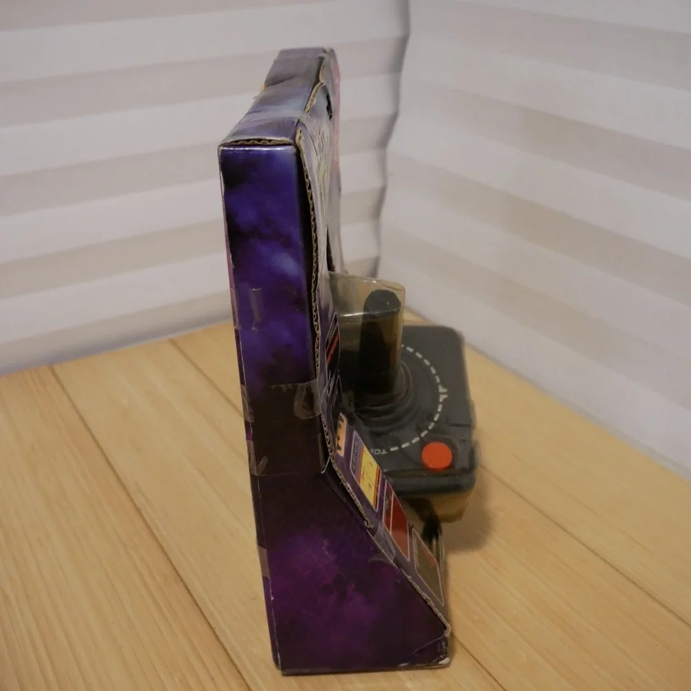 Atari‎ 10-in-1 Plug & Play TV Games (Jakks Pacific TV game systems, 2002) - 05